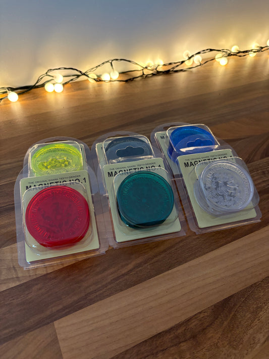 No 1 magnetic grinder